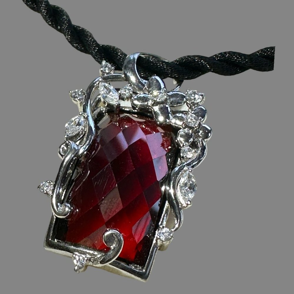 GORGEOUS 925SS CHOKER W/ RUBY COLORED STONE ADORNED WITH CRYSTALS